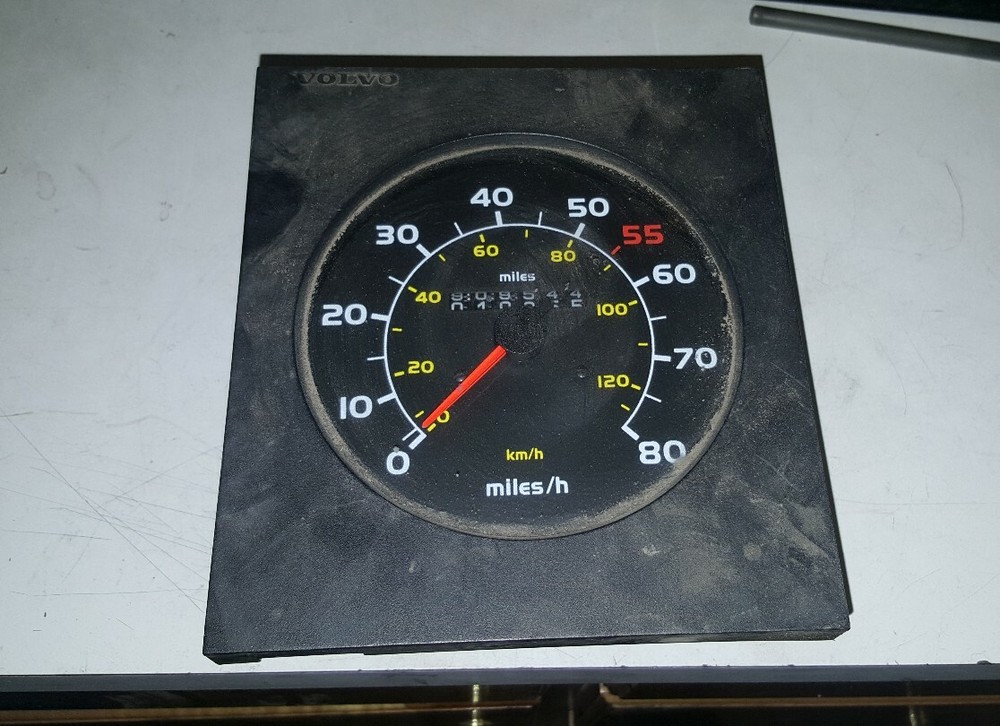 VOLVO INSTRUMENT SPEEDING CLUSTER