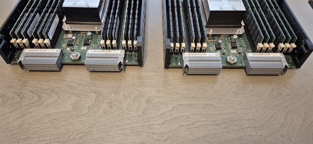 2 X SGI SILICON GRAPHICS ,030-2165-006,CPU MODULE , ALTIX 450, UNTESTED