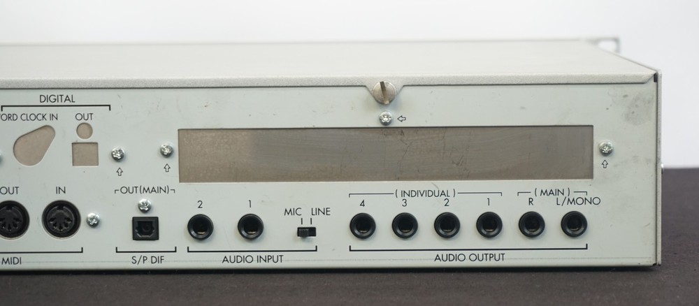 Korg Triton 2U Rack Mount Polyphonic Sound Module Synthesiser Sampler - 100V