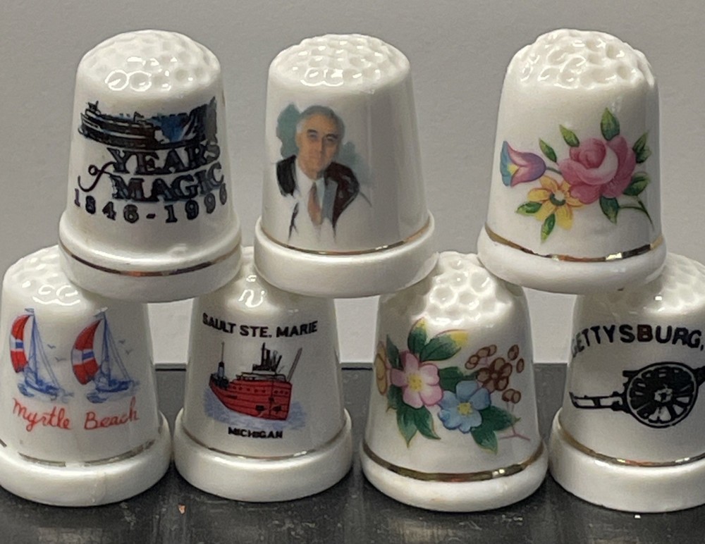 7 Assorted Porcelain Souvenir Thimbles Thimble