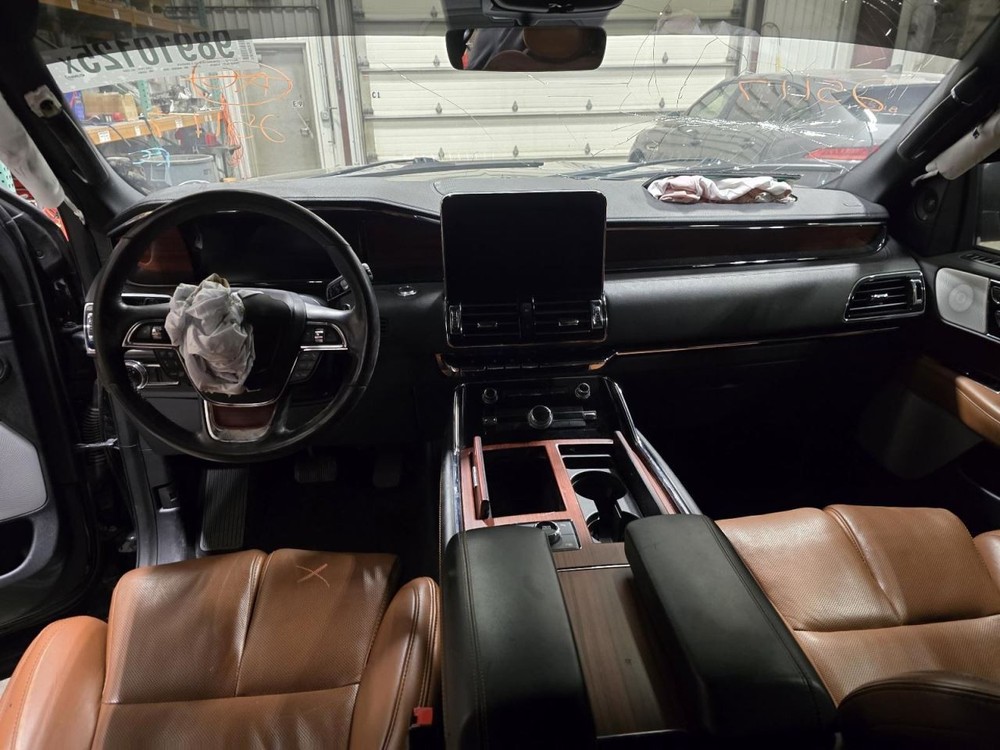 Camera/Projector Camera Windshield Mounted Fits 18-22 NAVIGATOR 1548104