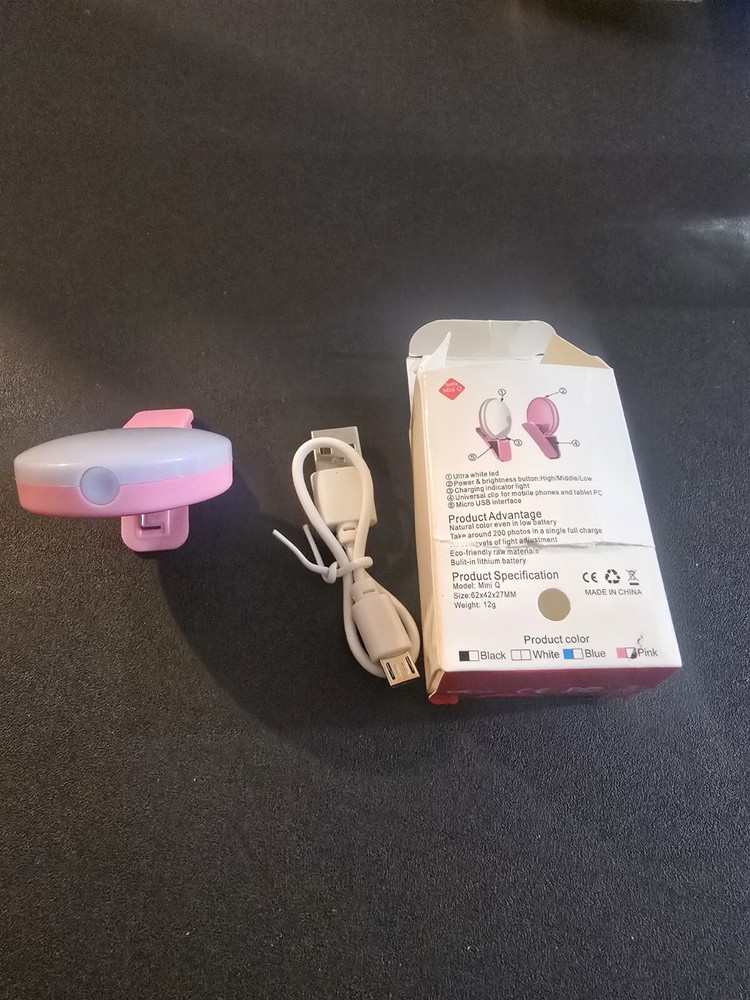 Rechargeable LED Selfie Cellphone/Smartphone Ring Light