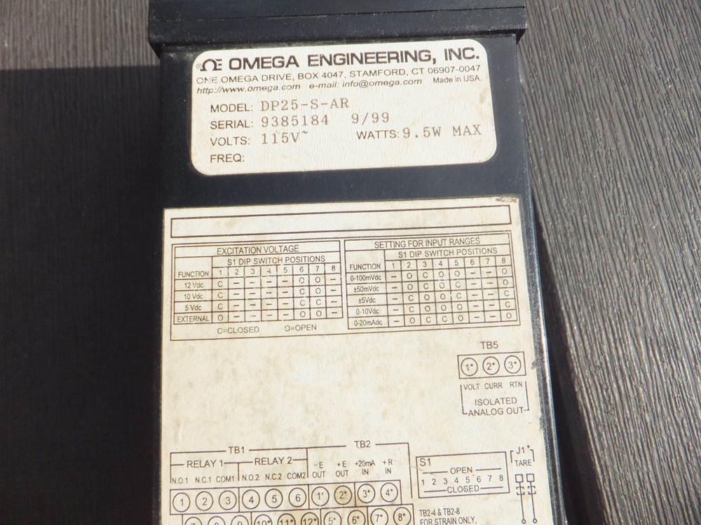 Omega Engineering Model DP25-S-AR Digital Panel Meter Strain & Process