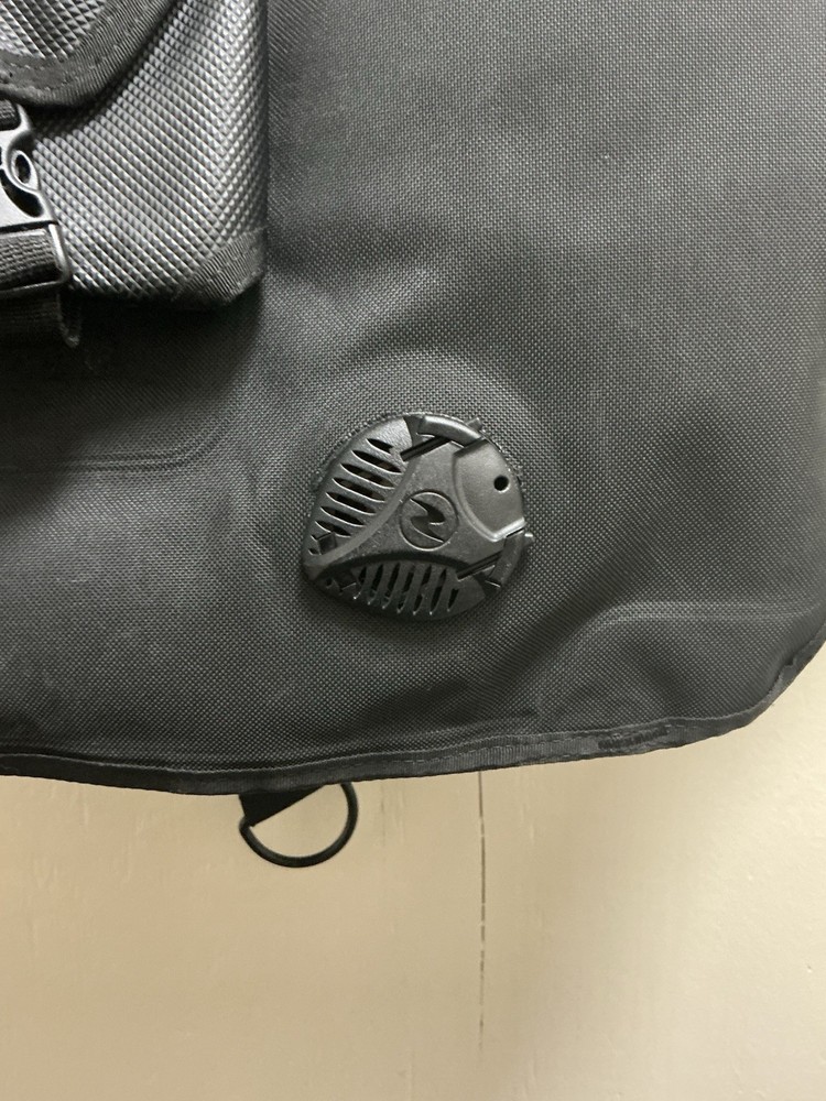 AquaLung Dimension BCD - ML Used & Repaired Wing