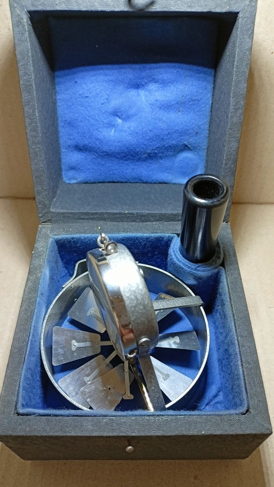 Vintage Mechanical Anemometer Soviet Wind Indicator USSR 1965s DESCRIPTION!