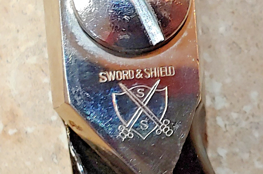 Sword & Shield Adjustable Tension Scissors Pinking Shears Solingen Germany VG