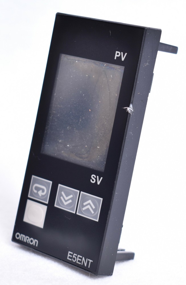 Omron Digital Temperature Controller  E5ENT-R3TC