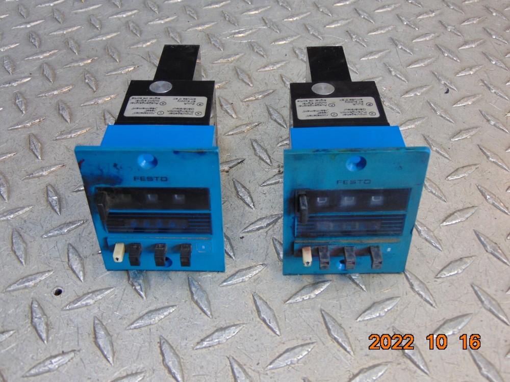 (1) ONE FESTO PZVT-999-SEC-B COUNTER TIMER