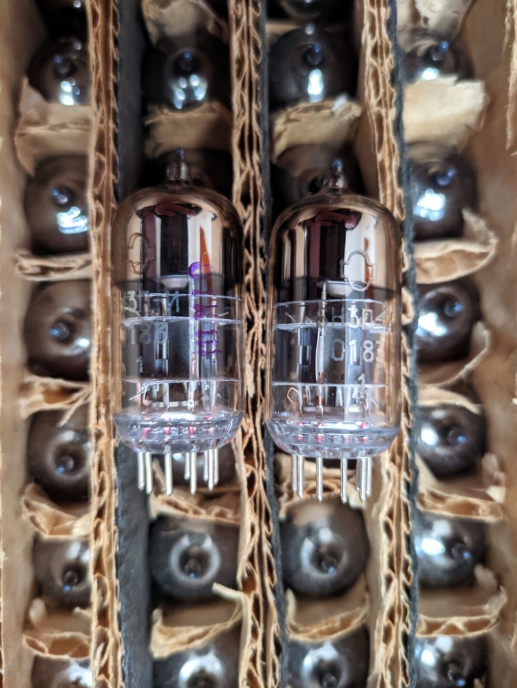 4x 6N3P-EV / 6Н3П-ЕВ / 6N3 / 2C51 / 6385 / ECC42 Same Date tubes