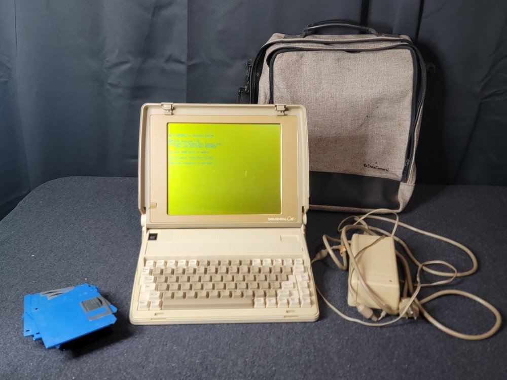 Vintage 80s Data General One Computer Model 2219 Early Portable Laptop Computer
