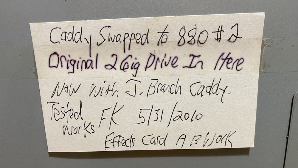 Roland VS-1680/880 Digital Studio Workstation Multitrack Recorder