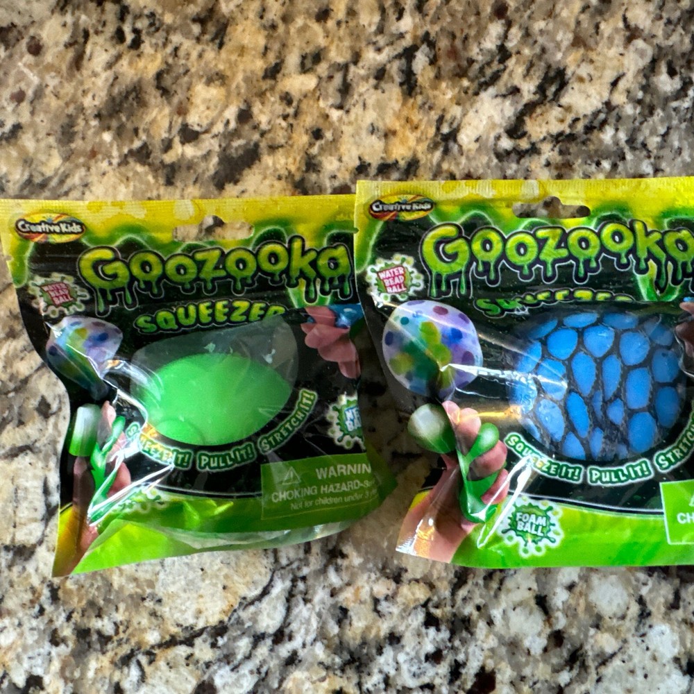 2 Random Goozooka Squeezers Foam Ball Green New Creative Squeeze Pull Stretch