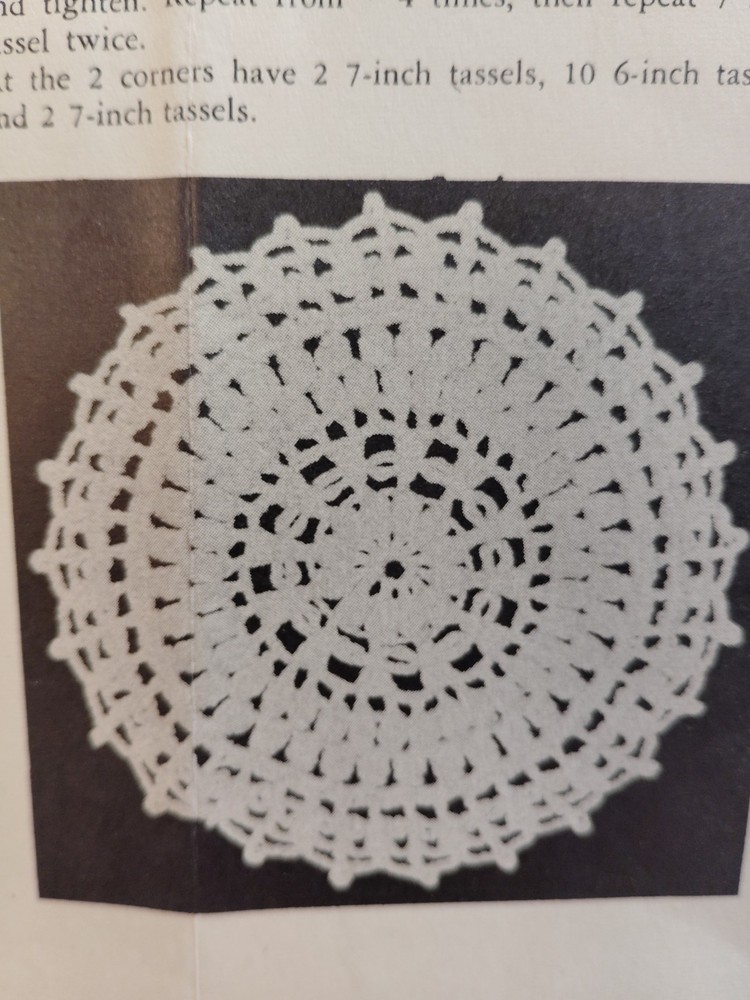 American Thread 3408 Crochet Pattern Leaflet Sheet VTG Peach Tree Bedspread