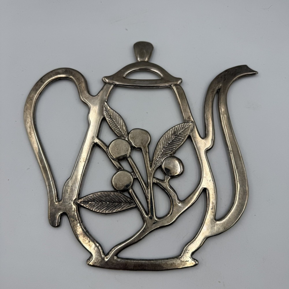 DECORATIVE TEAPOT SHAPE TRIVET SILVER PLATED KITCHEN DECOR SILVERPLATE TEA POT