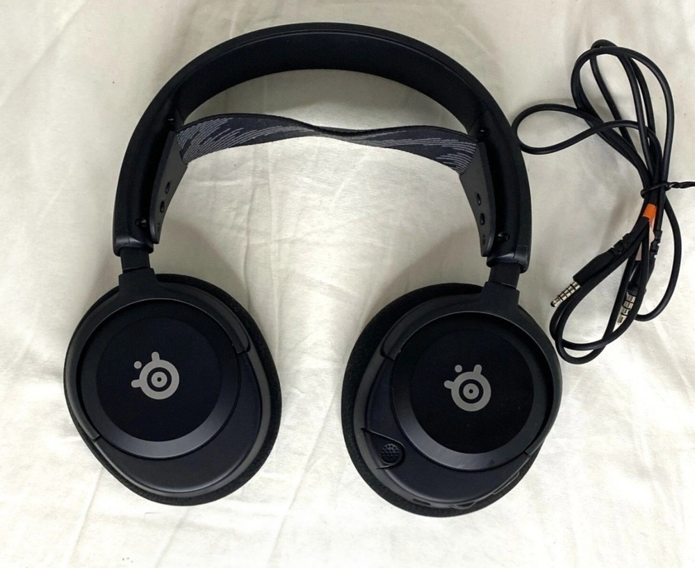 SteelSeries Arctis Nova 1 Multi-System Gaming Headset with Cable