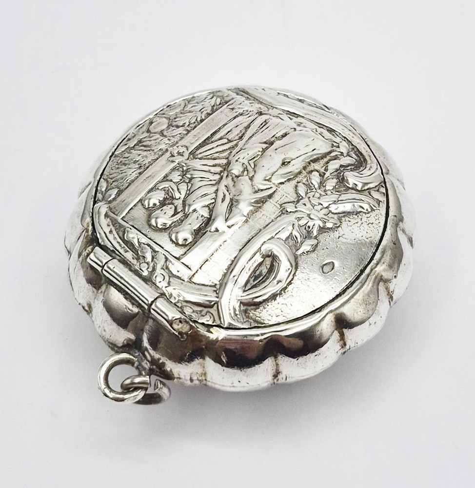 19TH CENTURY DUTCH SOLID SILVER NEOLCLASSICAL CHATELAINE SNUFF BOX
