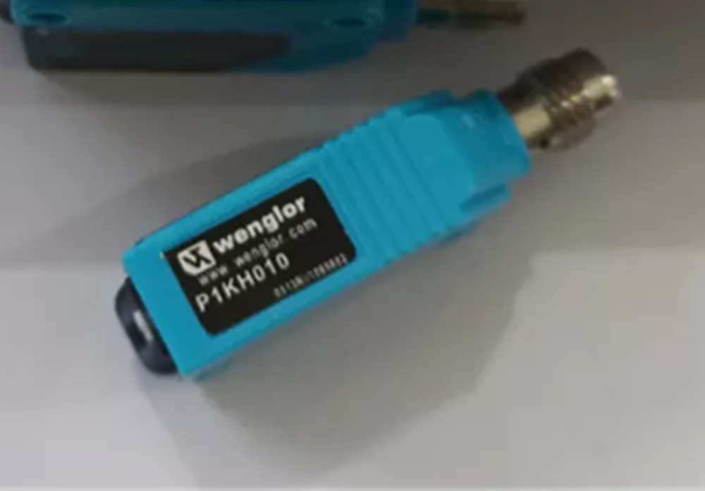 1Pcs New replace P1KH010 Laser Ranging Sensor