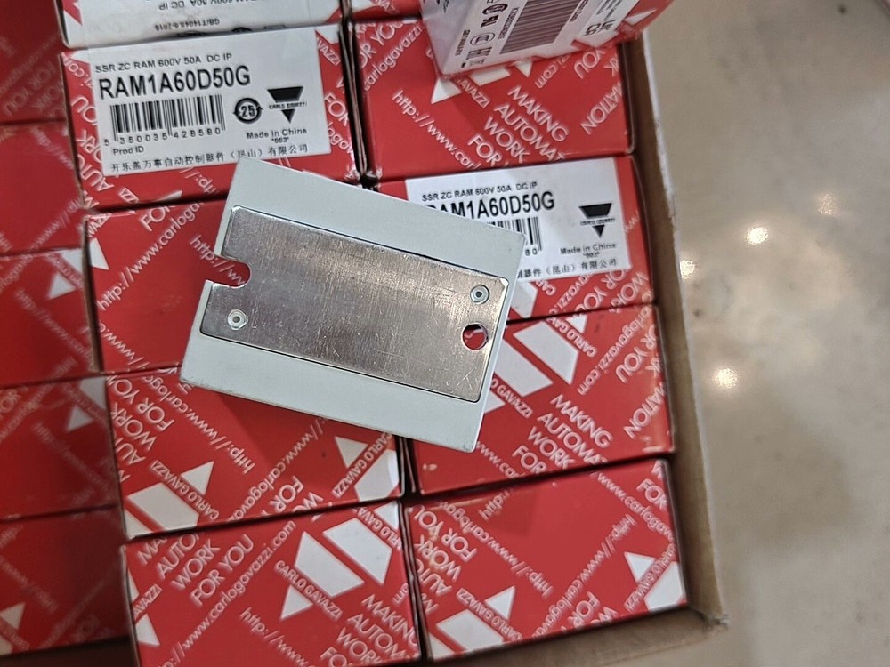 1PCS NEW RAM1A60D50G Solid state relay