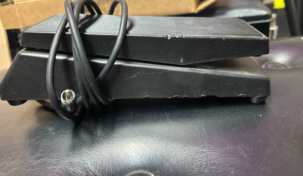 Volume Foot Pedal (RCA Input)