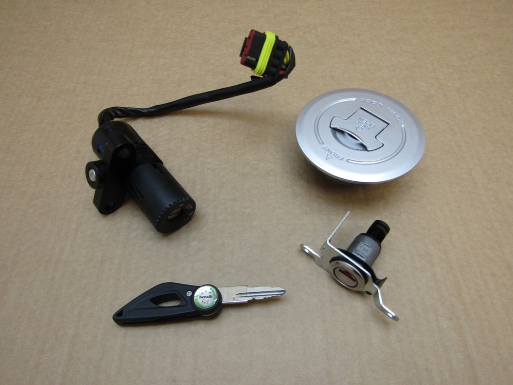 Benelli BN 125 E5 2024 3,114 miles lock set (15575)