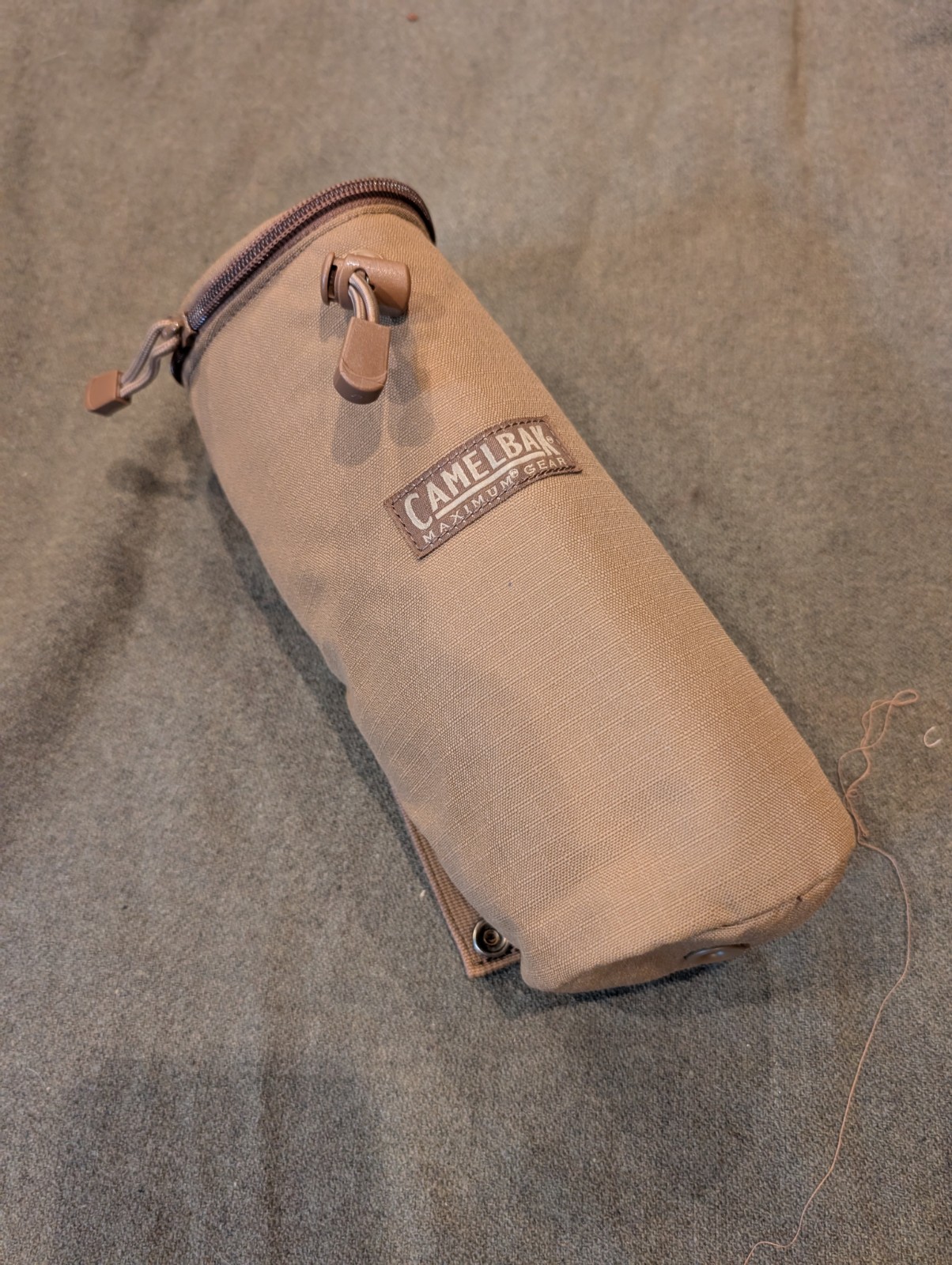 CAMELBAK MAXGEAR WATER BOTTLE CARRIER POUCH COYOTE TAN MOLLE NEW w/o TAGS