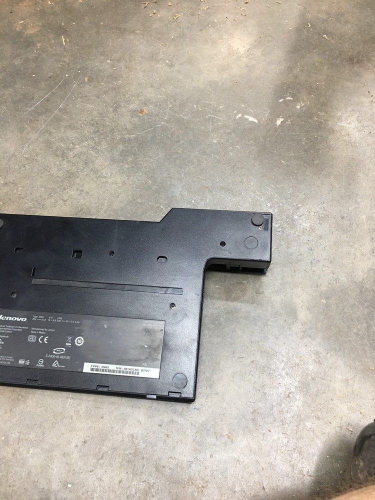 Lenovo ThinkPad Docking Station TYPE 2505