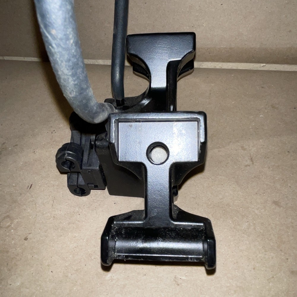 Bear X CATALYST 420 CROSSBOW - Replacement RISER & BOLTS