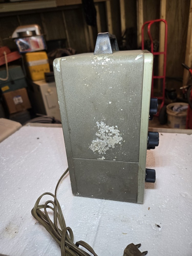 Vintage Heathkit RF Signal Generator Model IG-102