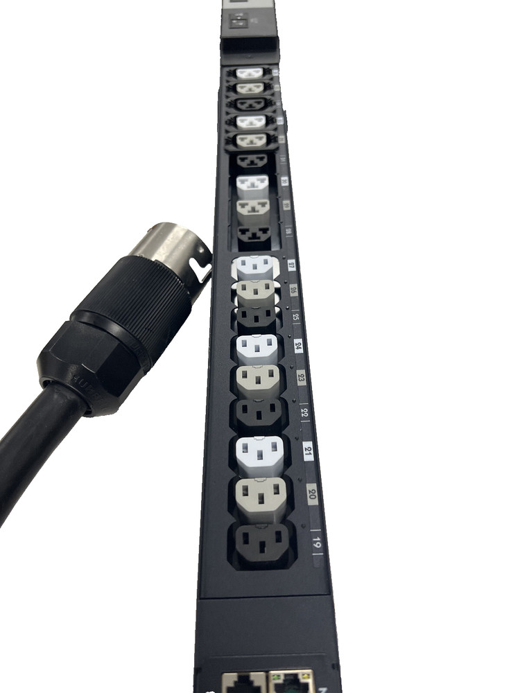 Server Technology Switched Master Pro2 C2W36TE-DFME2M99 PDU