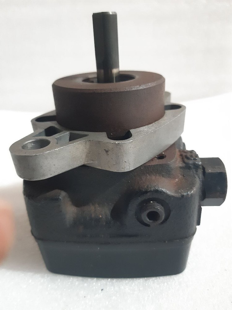 NIPPON GFY-V2S OIL PUMP TROCHOID PUMP NEW