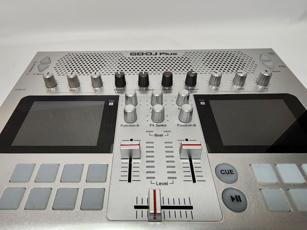 GODJ Plus Portable DJ Equipment Full Digital Speaker Silver DJ controller