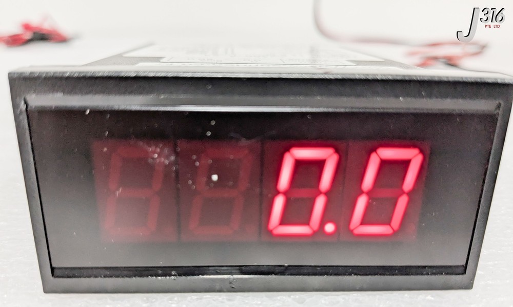 39608 ASAHI KEIKI DC VOLTMETER A3300-F-23