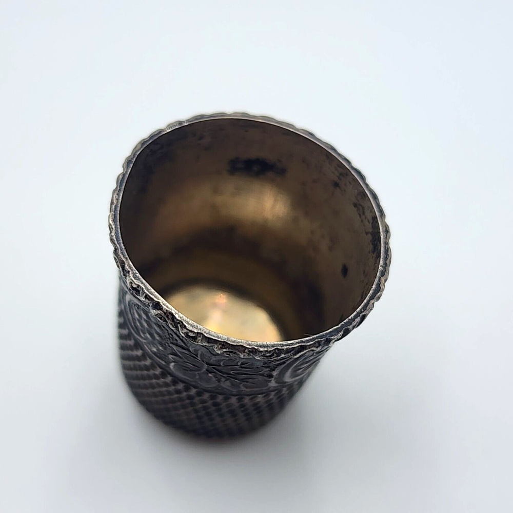 Vintage Simons Bros Grape Vine Sterling Silver Thimble