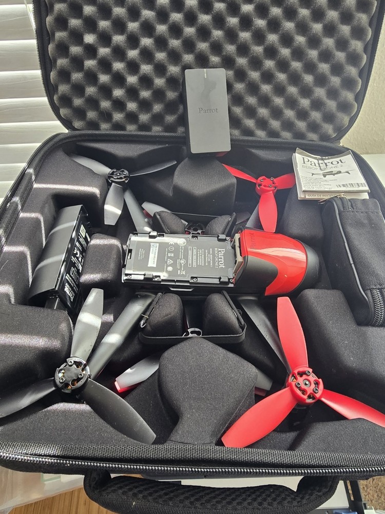 Parrot Bebop Drone 2 (Red) with Parrot Case