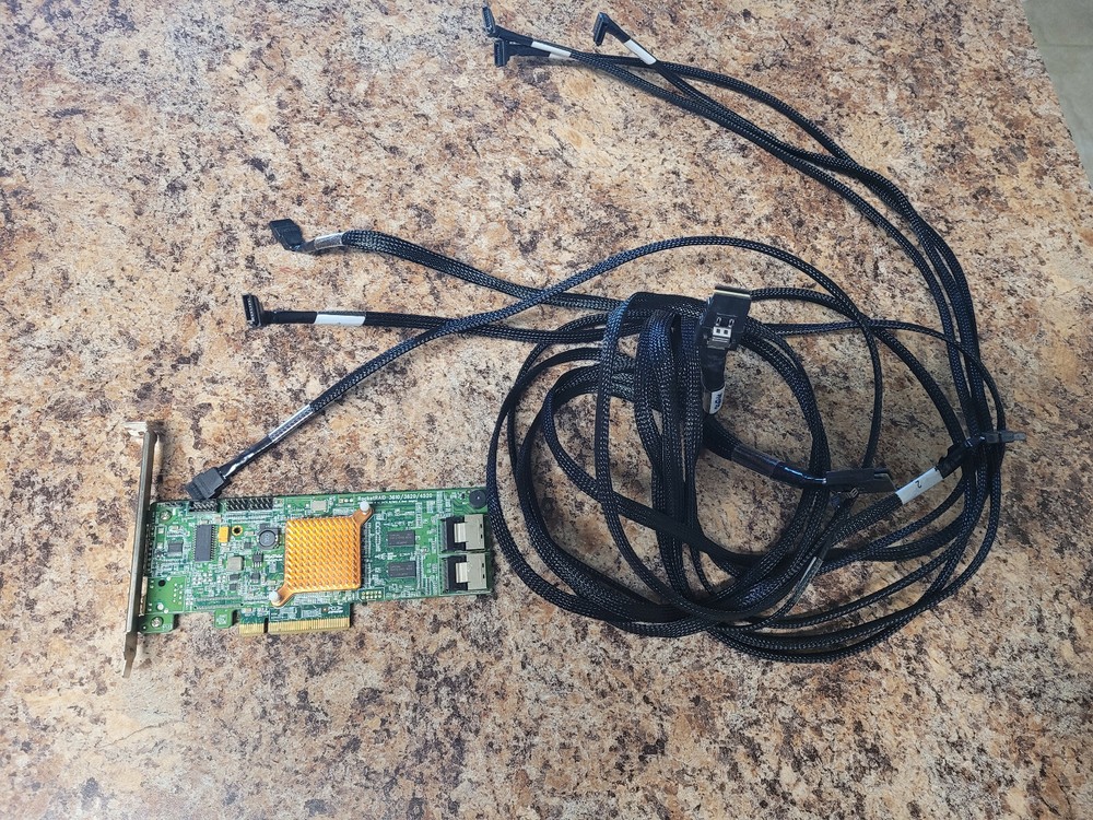 HighPoint RocketRAID 4520 SGL 8 Channel SAS/SATA RAID Controller Card + 2 Cables