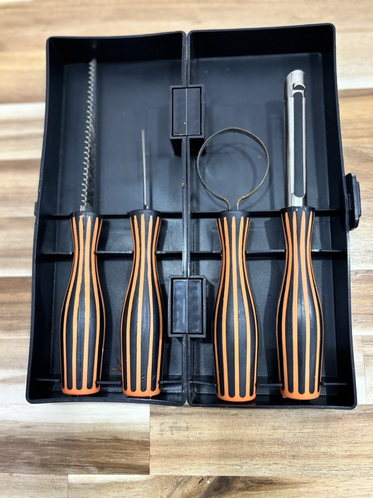 Spritz Pumpkin Carving Set In Case