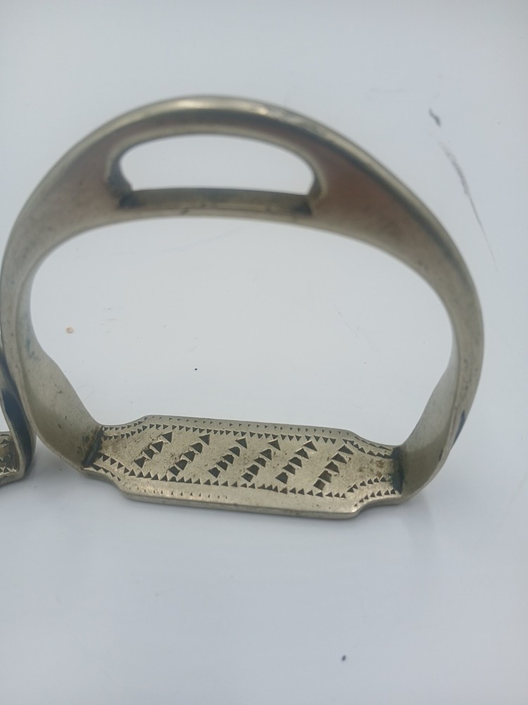 Garantido Stirrups