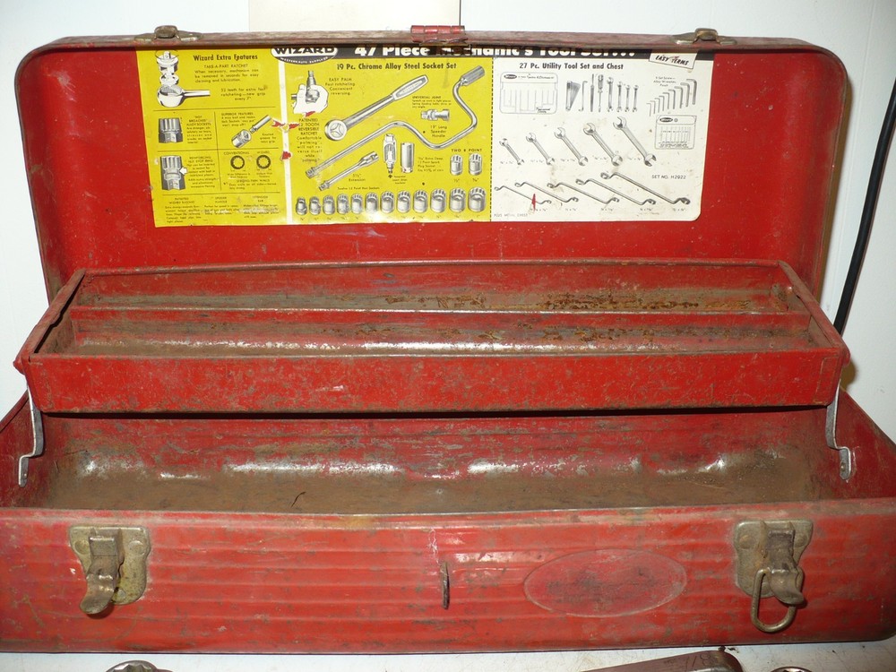 Vintage Western Auto Wizard Toolbox & 9 Westline Wizard Westcraft Tools