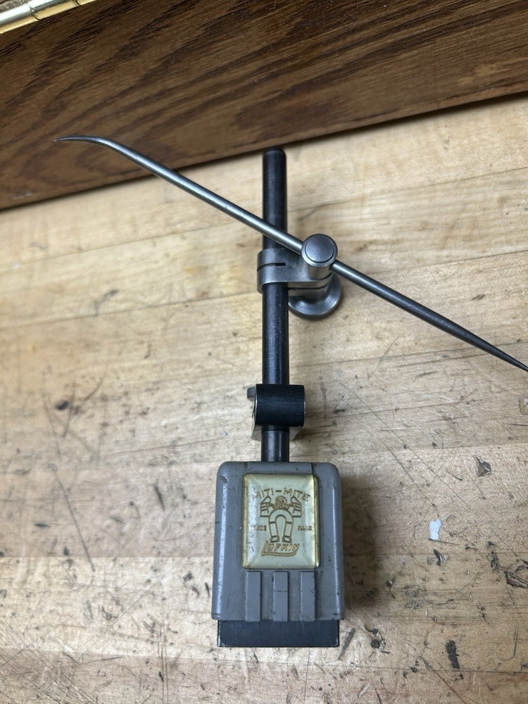 VINTAGE LUFKIN MITI-MITE MAGNETIC INDICATOR HOLDER