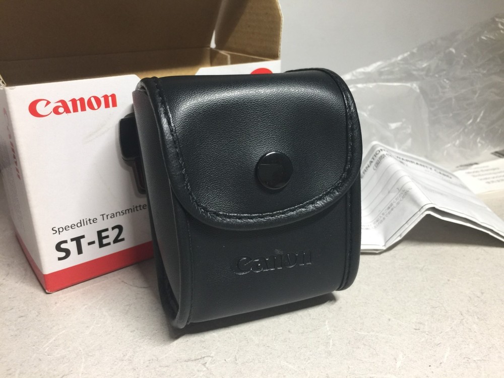 Canon Speedlite Transmitter ST-E2 manual EOS accessory shoe mount flash trigger