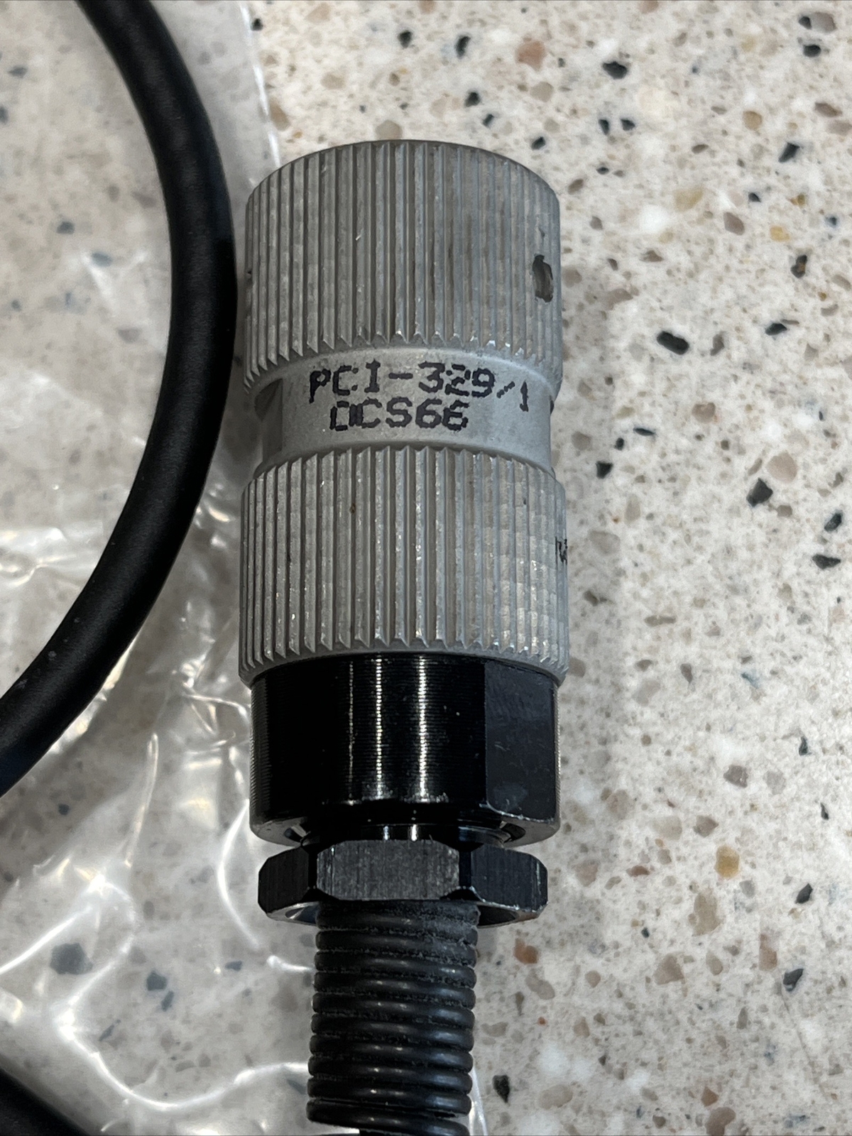 NEW Harris RF-5961-HS005 PTT Headset / Microphone W/ 6 PIN MIL SPEC CONNECTION