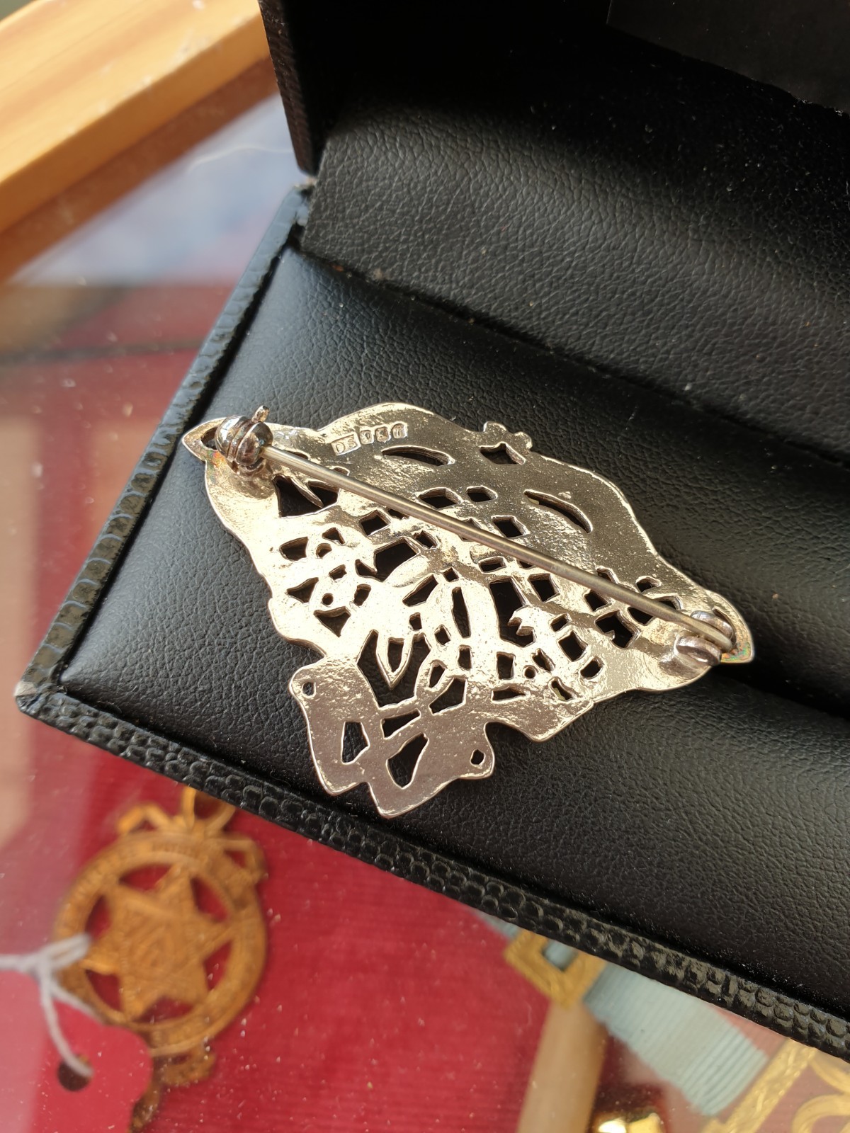 TAIN SILVER (Douglas Scott ) SCOTTISH SILVER BROOCH 1993