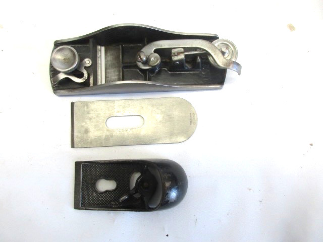 Stanley Adjustable Throat Block Plane. Possibly it is a # 9-1/2