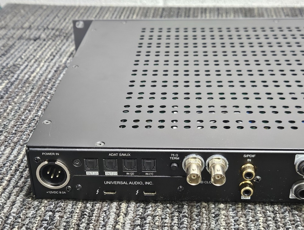 Universal Audio (UAD-2 Apollo X6 HE US) Apollo X6 Thunderbolt Audio Interface