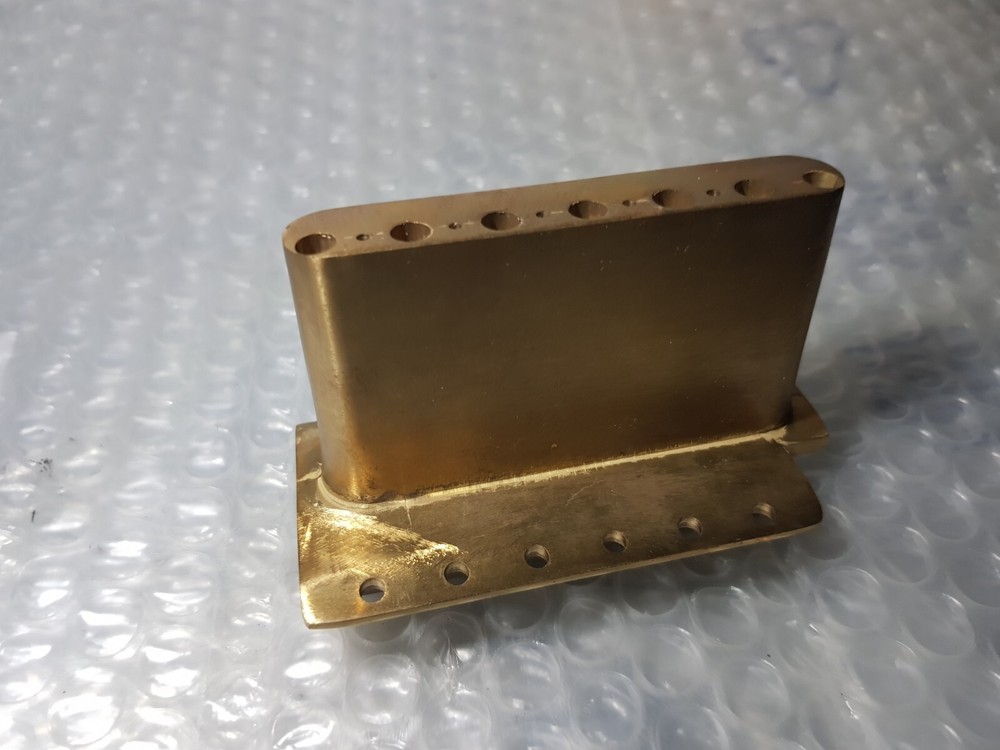 80's SOLID BRASS STR*T TREMOLO - TOP SUSTAIN