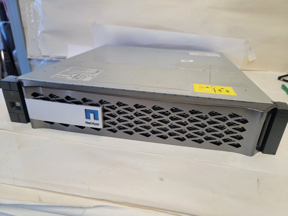 NetApp NAJ-1001 Modular SAN Array - No HDD's or Caddy's