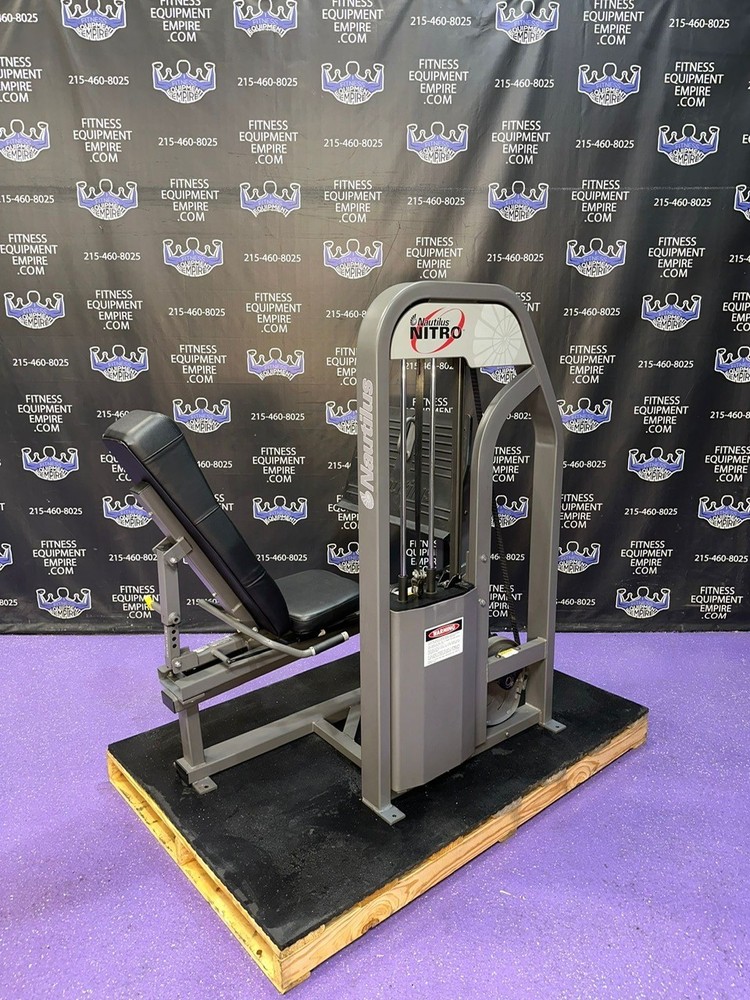 Nautilus Nitro Seated Leg Press w 500 / Lb Stack