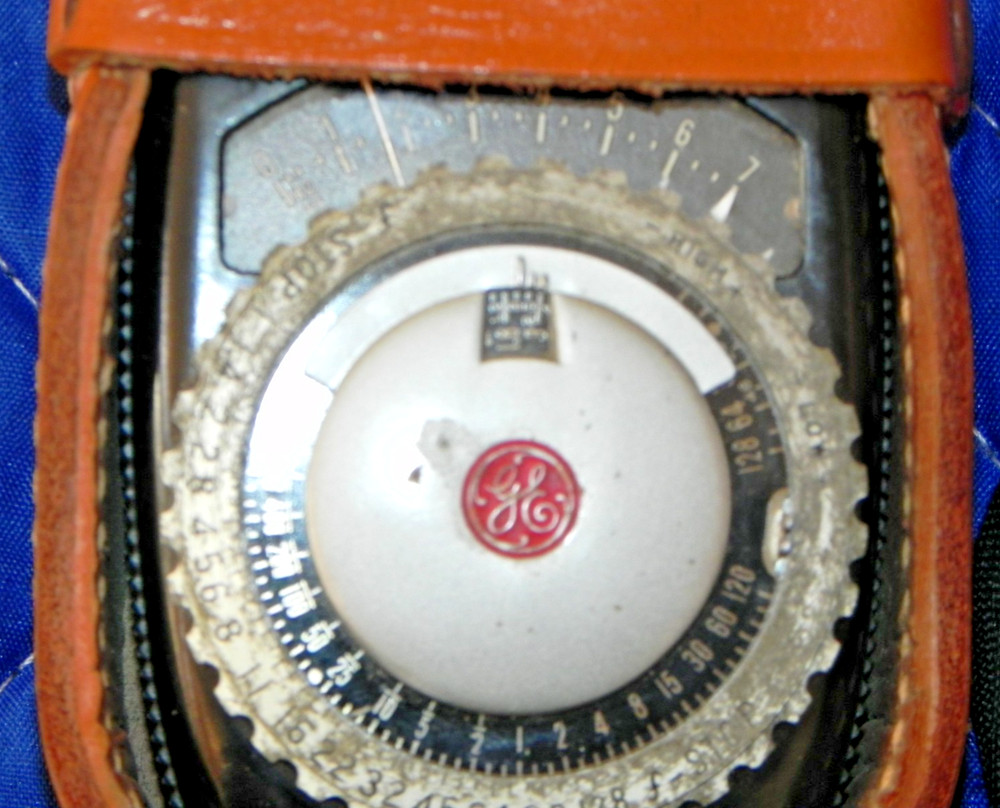 GE handheld light exposure f/stop meter analogue