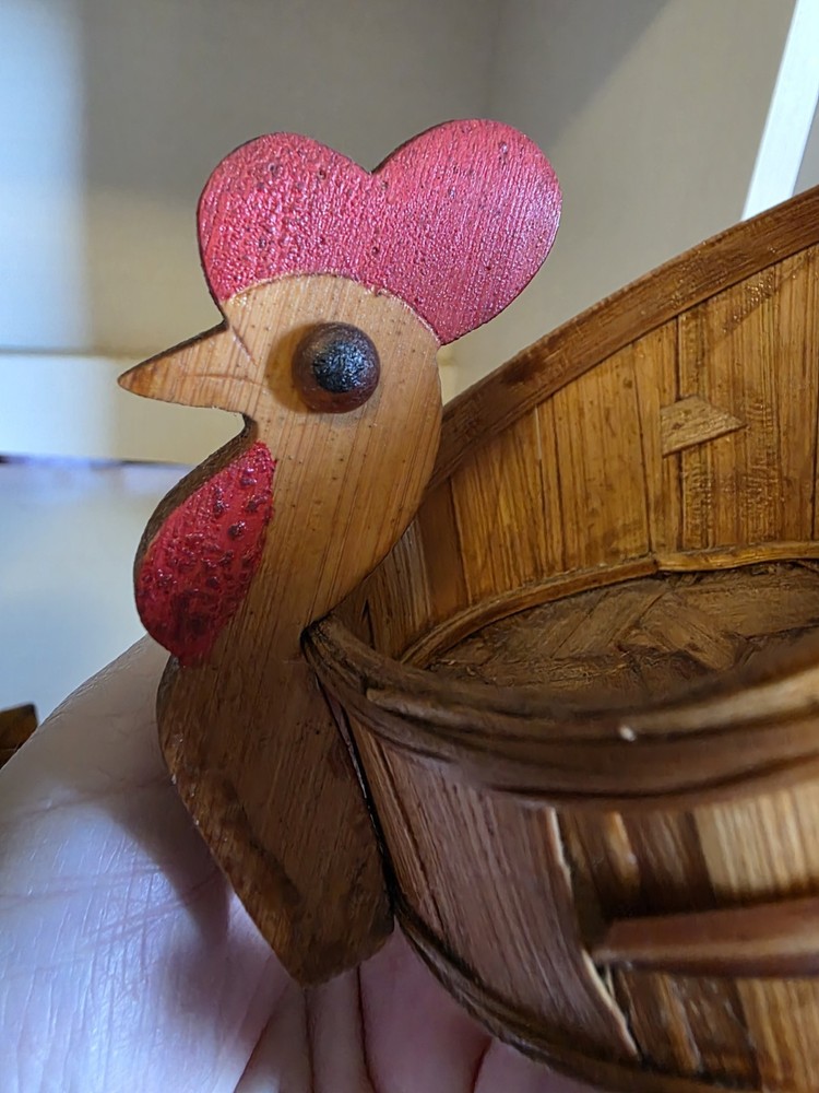 FIVE Piece Chicken / Rooster Decor