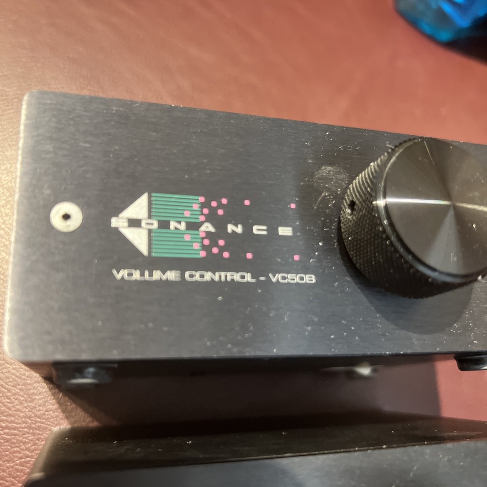 Sonance VC50B speaker-level stereo volume control